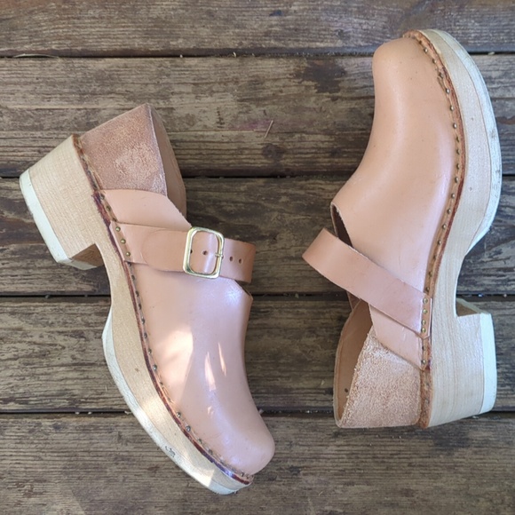 Multnomah Clogs - Picture 2 of 6